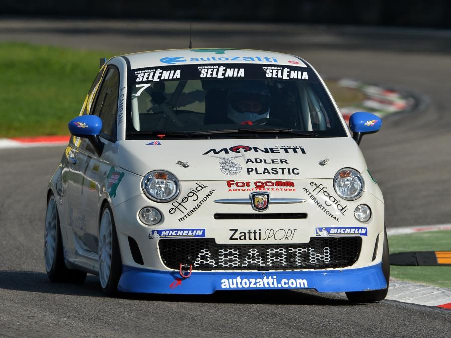  Abarth 695 Assetto Corse 2012 года  (фото 9 из 16)
